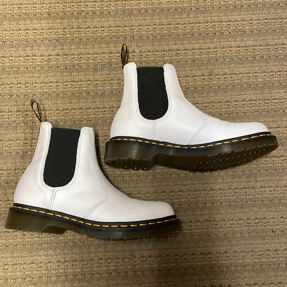 🤍🖤2976 Yellow Stitch Smooth Leather Chelsea Wms 7🖤🤍